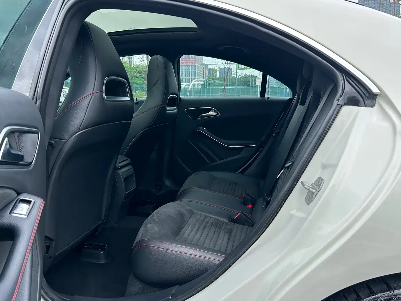 Mercedes-Benz CLA (Import) 2016 CLA 220 4MATIC фото 11