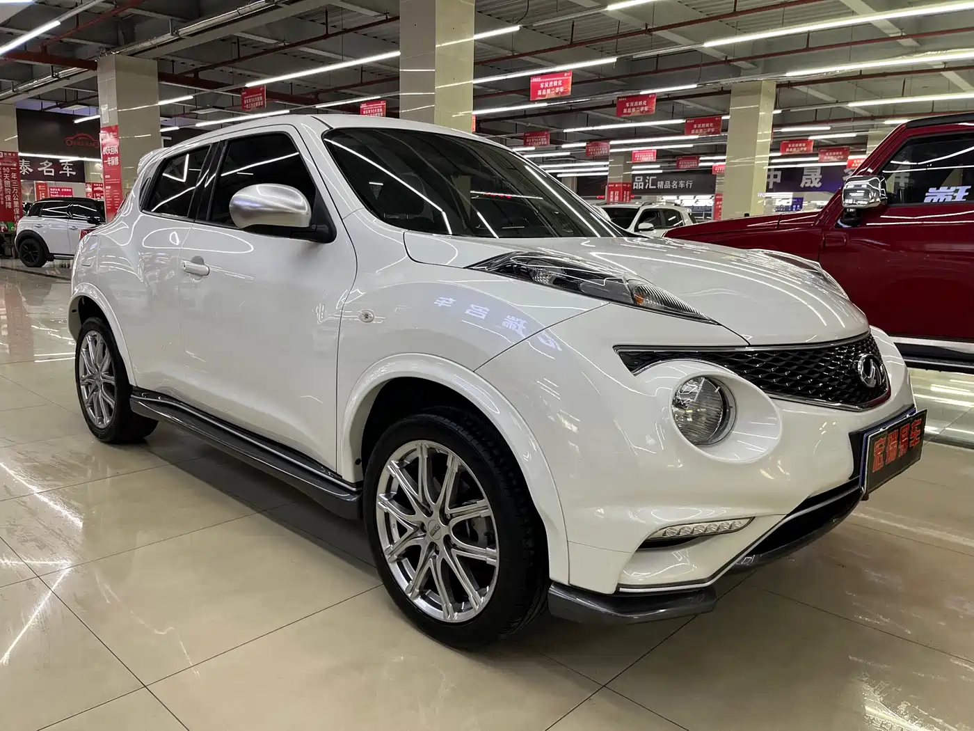 Infiniti ESQ 2019 2014 1.6L Free Edition