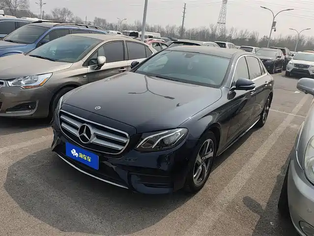MERCEDES-BENZ E CLASS