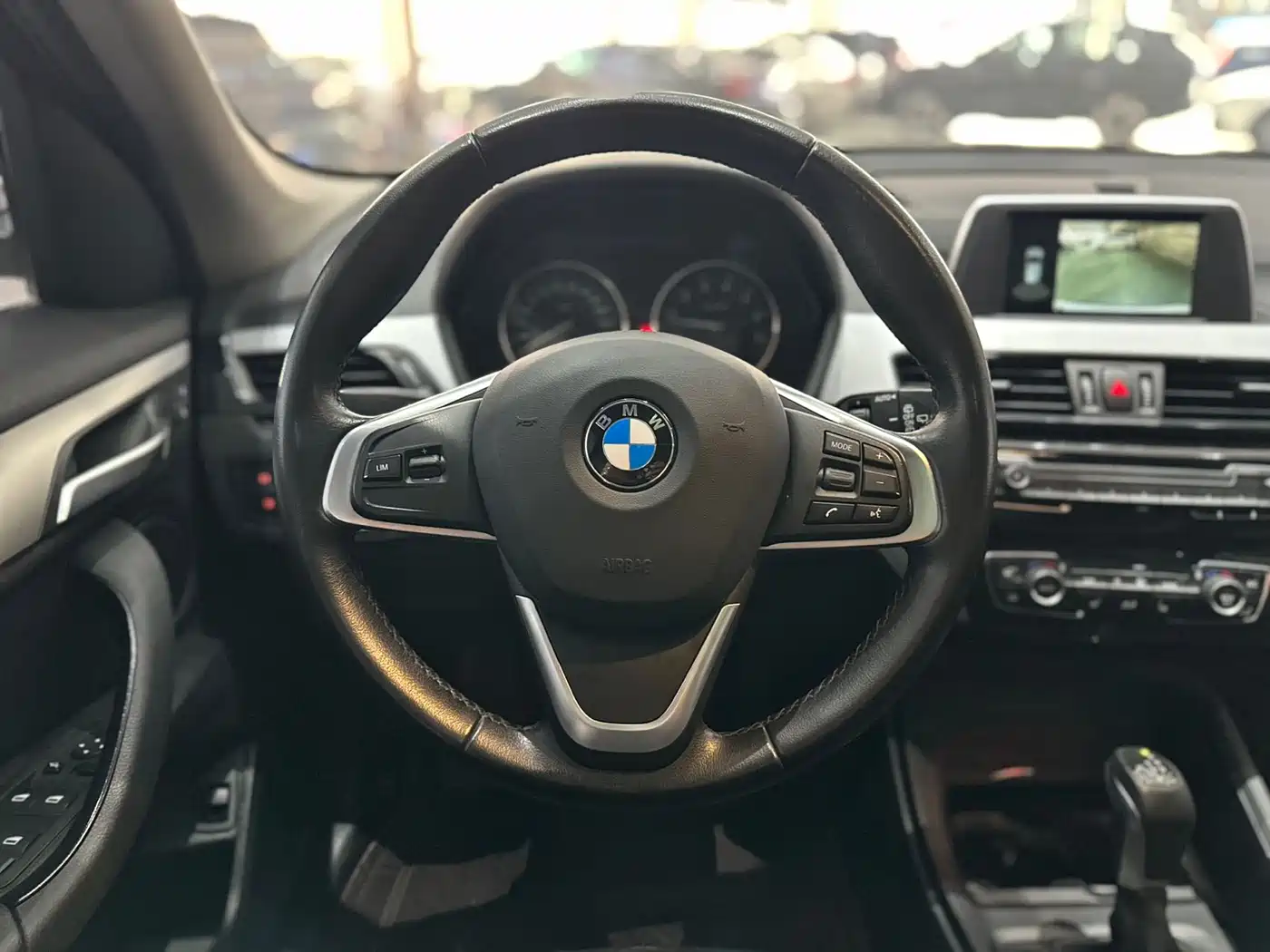 BMW X1 2018 sDrive20Li Leading Model фото 13