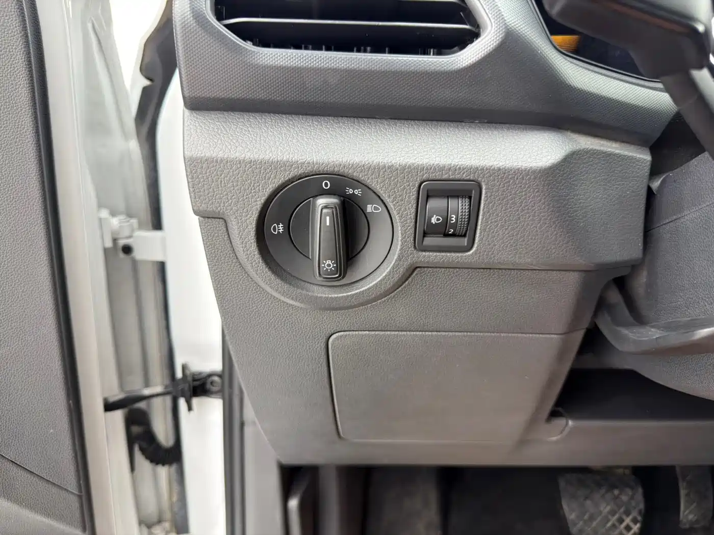 Volkswagen T-Cross 2023 Facelift 1.5L Automatic Trend Edition фото 8