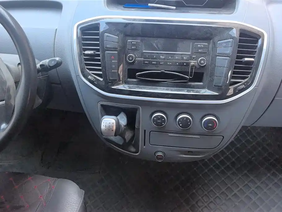 SAIC MAXUS XINTU V80