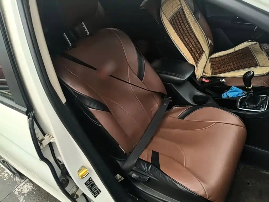Baojun 730 2021 2021 1.5L Manual Fashion 7-Seater