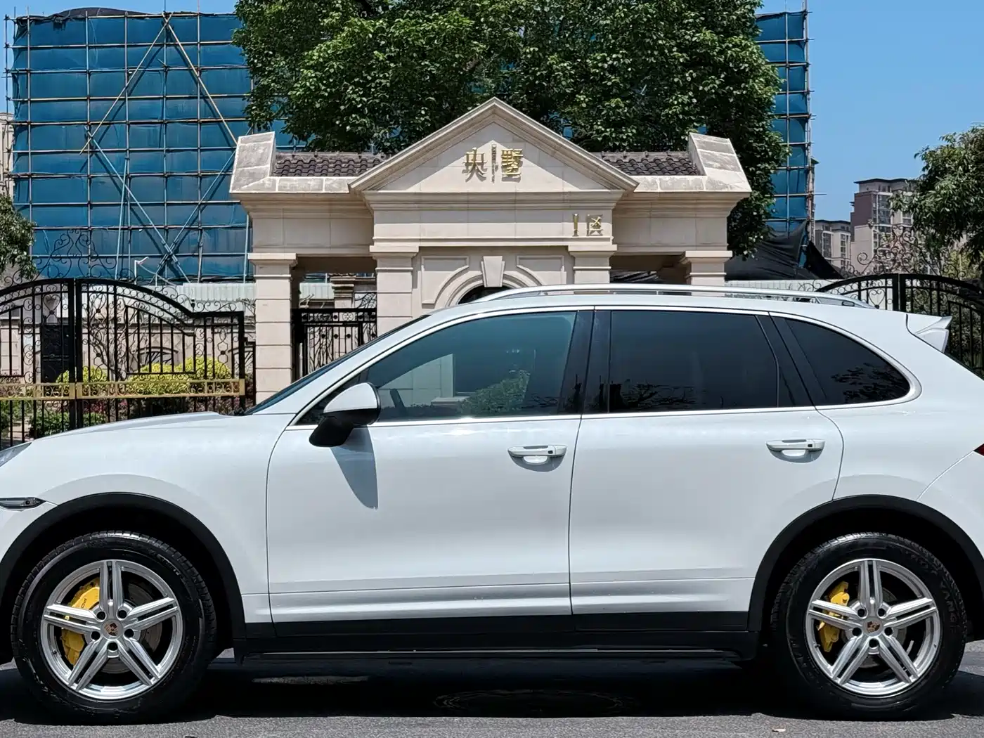 Porsche Cayenne 2014 Cayenne Platinum Edition 3.0T фото 9