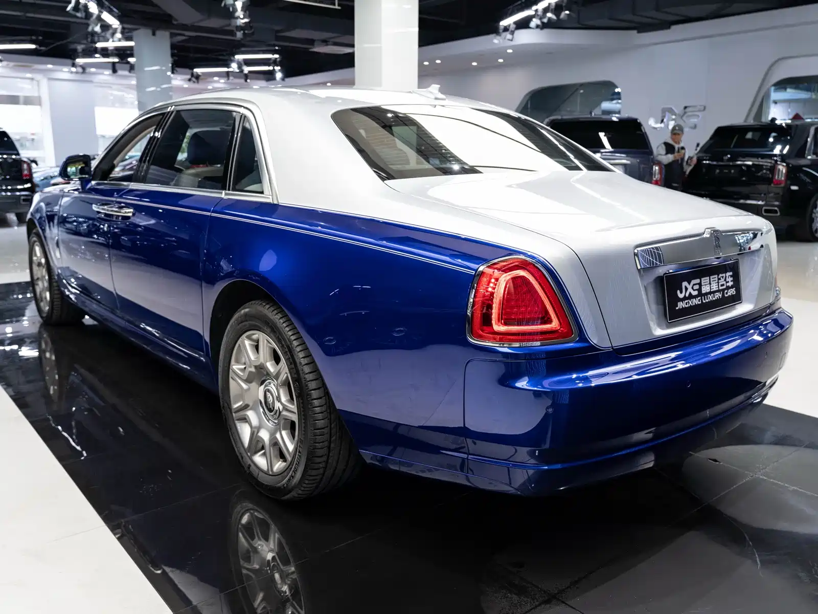 Фото 15 - Rolls-Royce Ghost