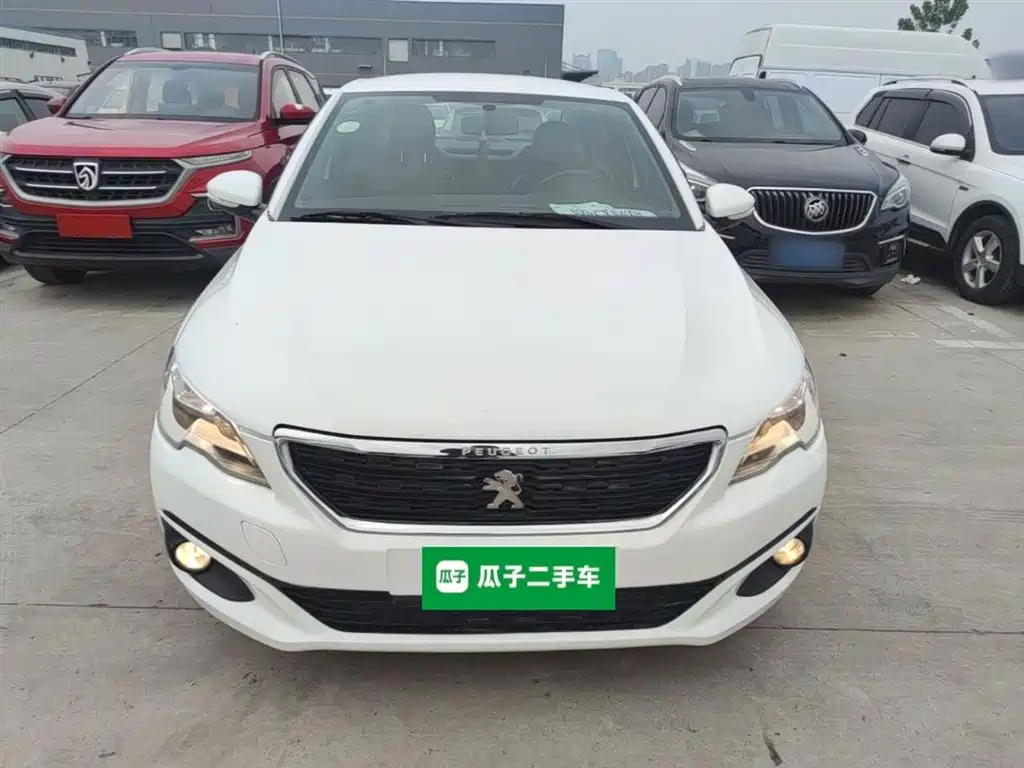 Peugeot 301 2018 1.6L Manual Comfort Edition фото 3