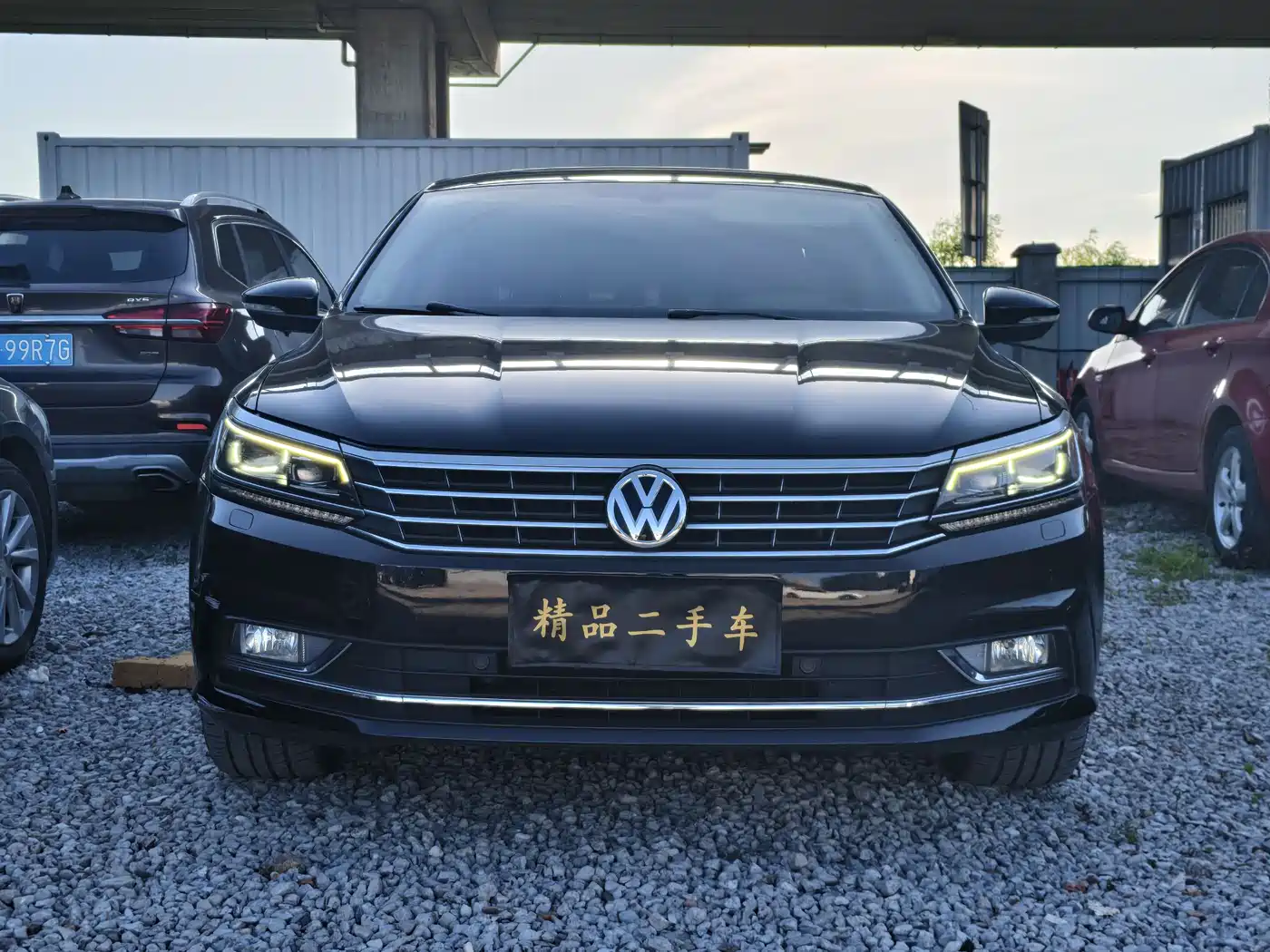 Volkswagen Passat 2016 330TSI DSG Honor Edition фото 2