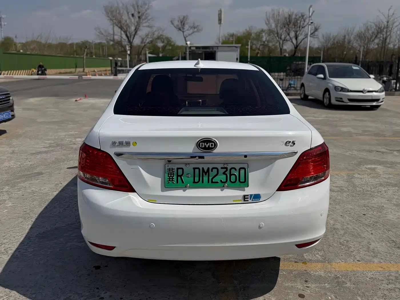 BYD E5