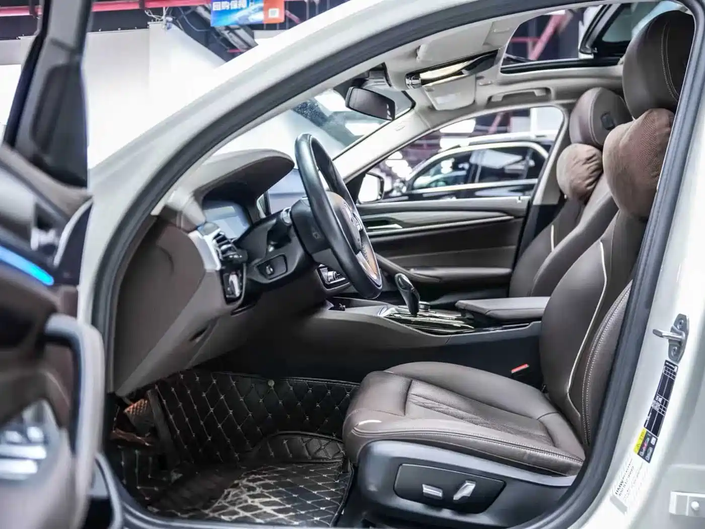 BMW 5 Series New Energy 2022 Facelift 535Le Luxury Package фото 8