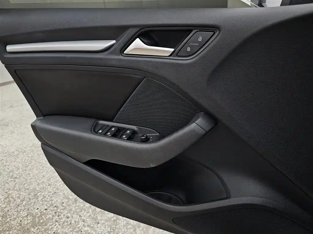 Audi A3 2019 Sportback 35 TFSI Progressive China VI фото 8