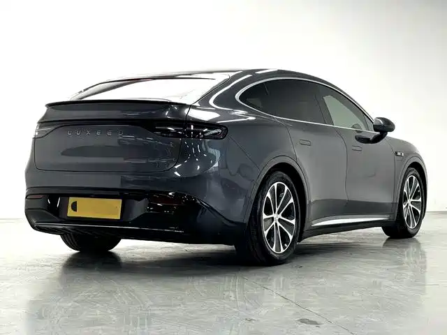 Zhijie Luxeed R7 2025 2024 Pure Electric 667km Pro