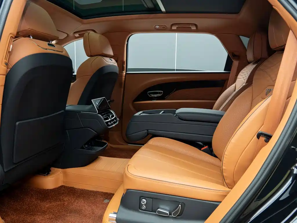 Bentley Bentayga 2026 2025 4.0T V8 Long Wheelbase Art Edition