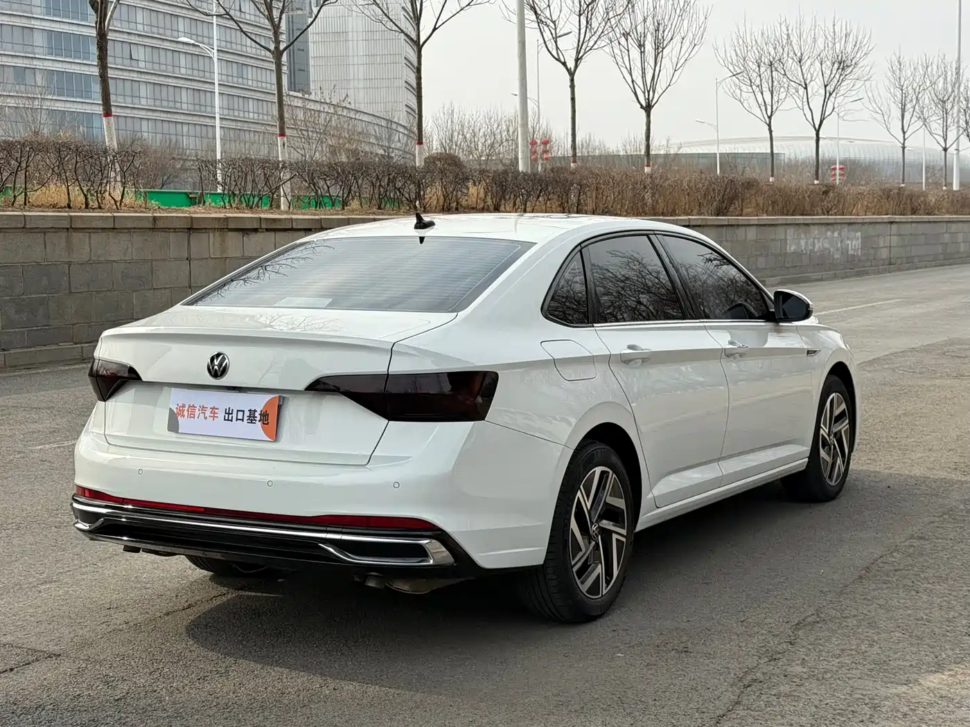 Volkswagen Sagitar 2023 Model Year 280TSI DSG Surpass Edition фото 6