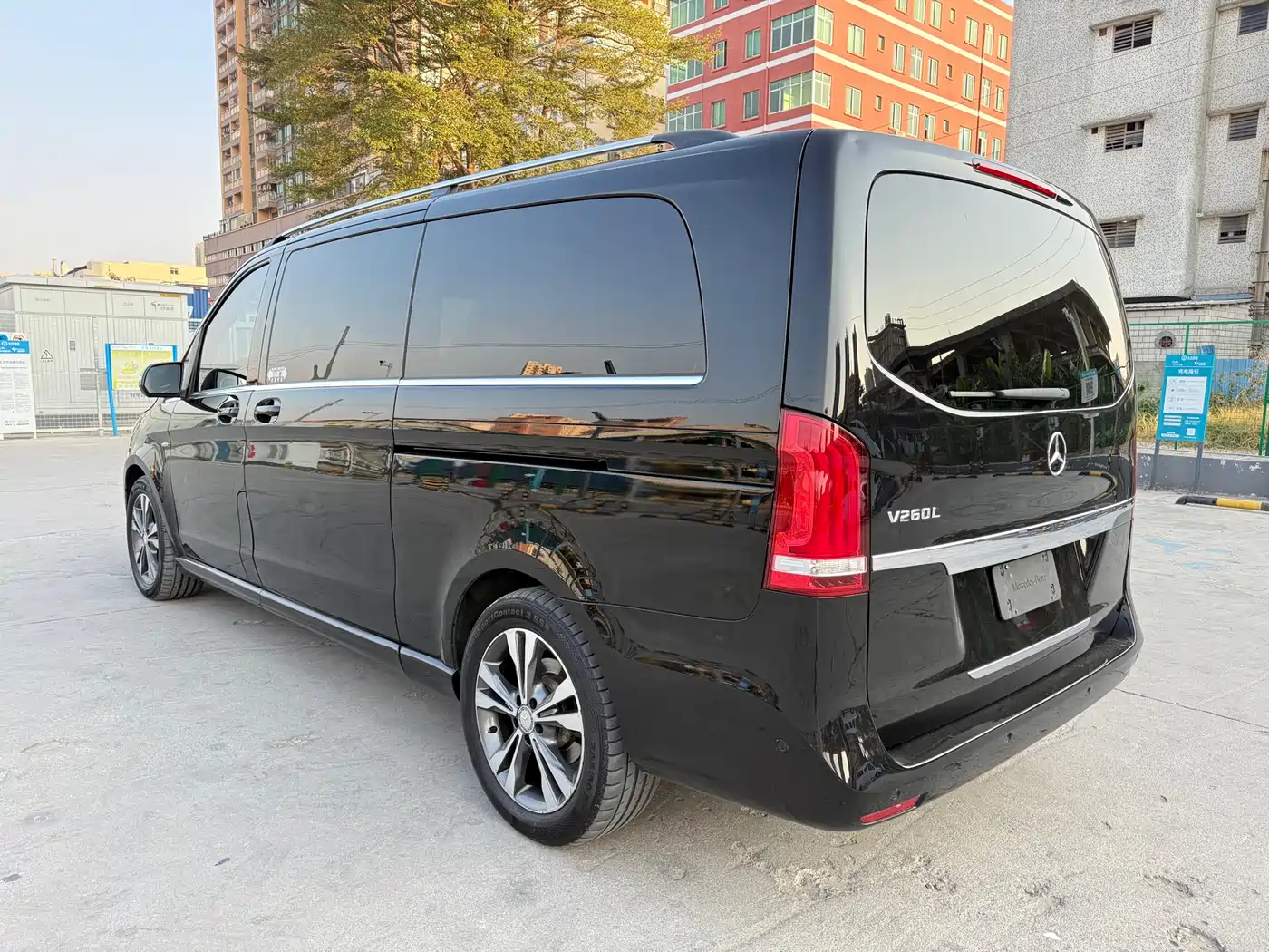 Mercedes-Benz V-Class 2016 V 260 L Premium Long фото 10
