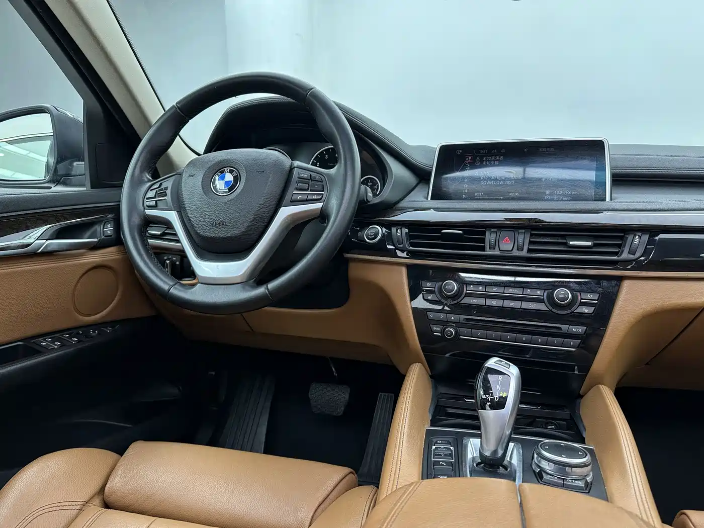 BMW X6 2017 xDrive28i фото 32