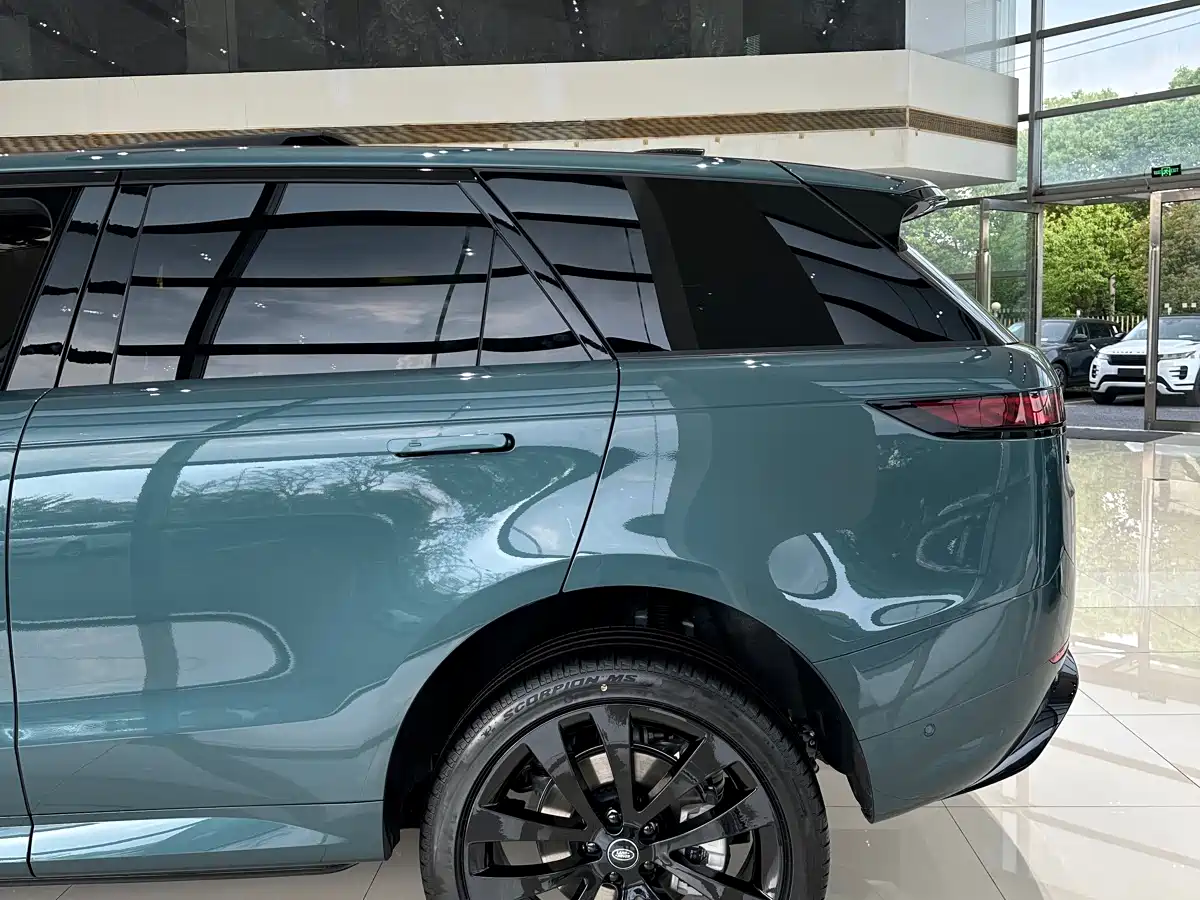 Land Rover Range Rover Sport фото 7