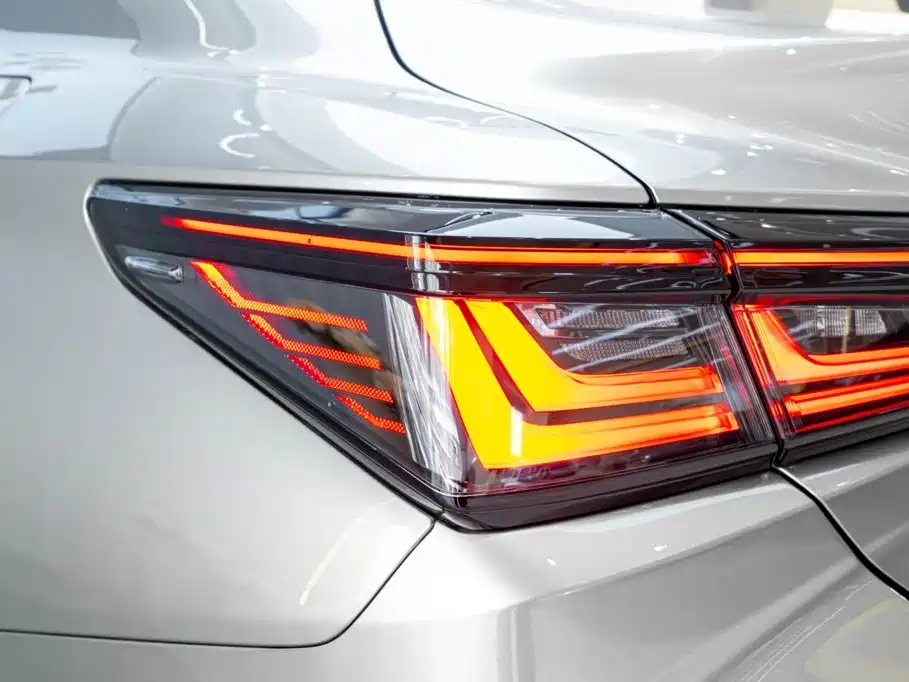 Lexus ES 2025 2025 200 Ultimate Edition