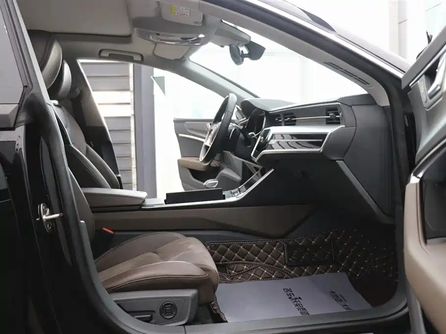 Audi A7L 2022 45 TFSI S-line Dream Builder Crystal Package фото 22