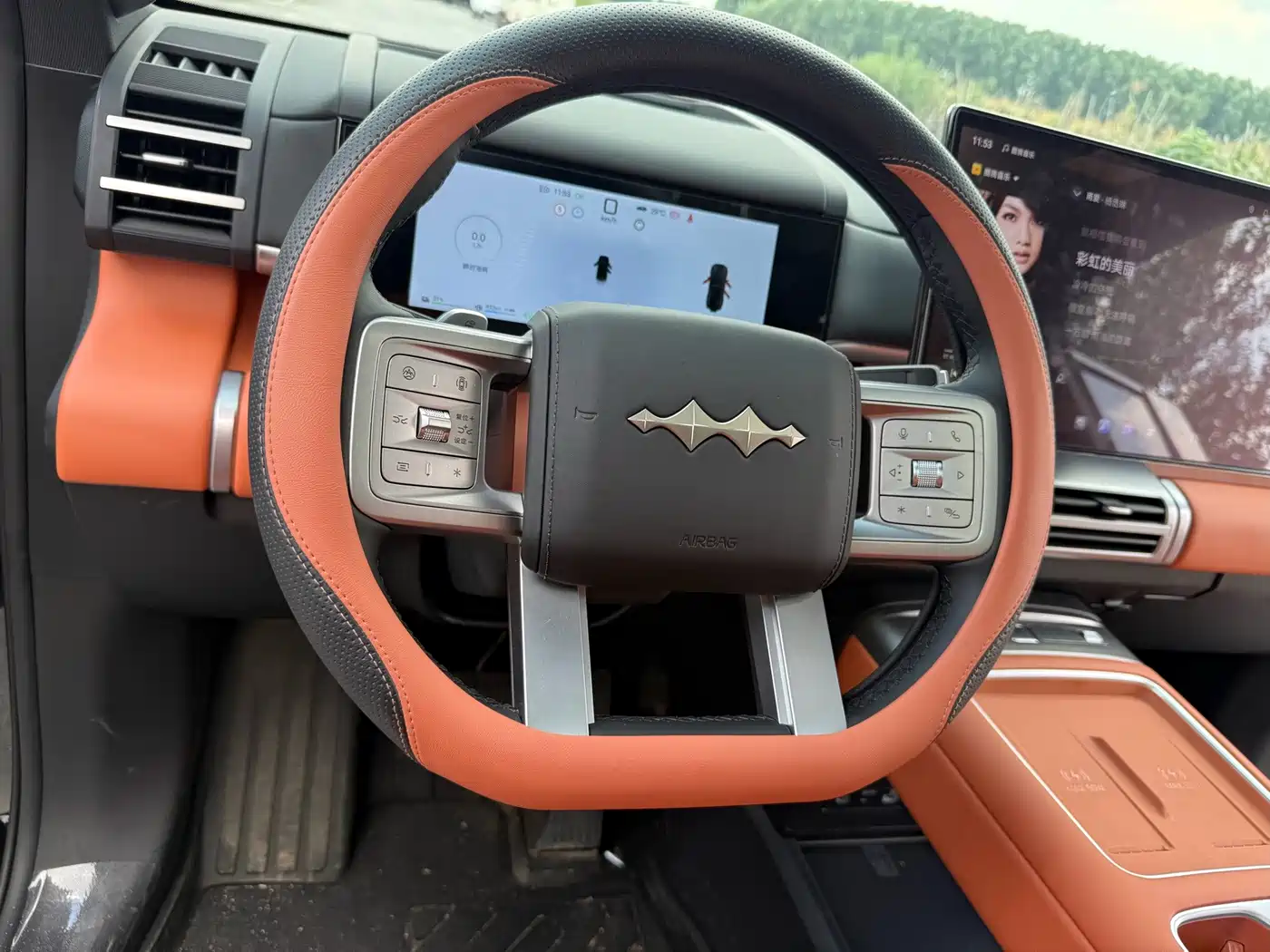 Fang Cheng Bao Titanium 7 2026 2025 AWD Base Model