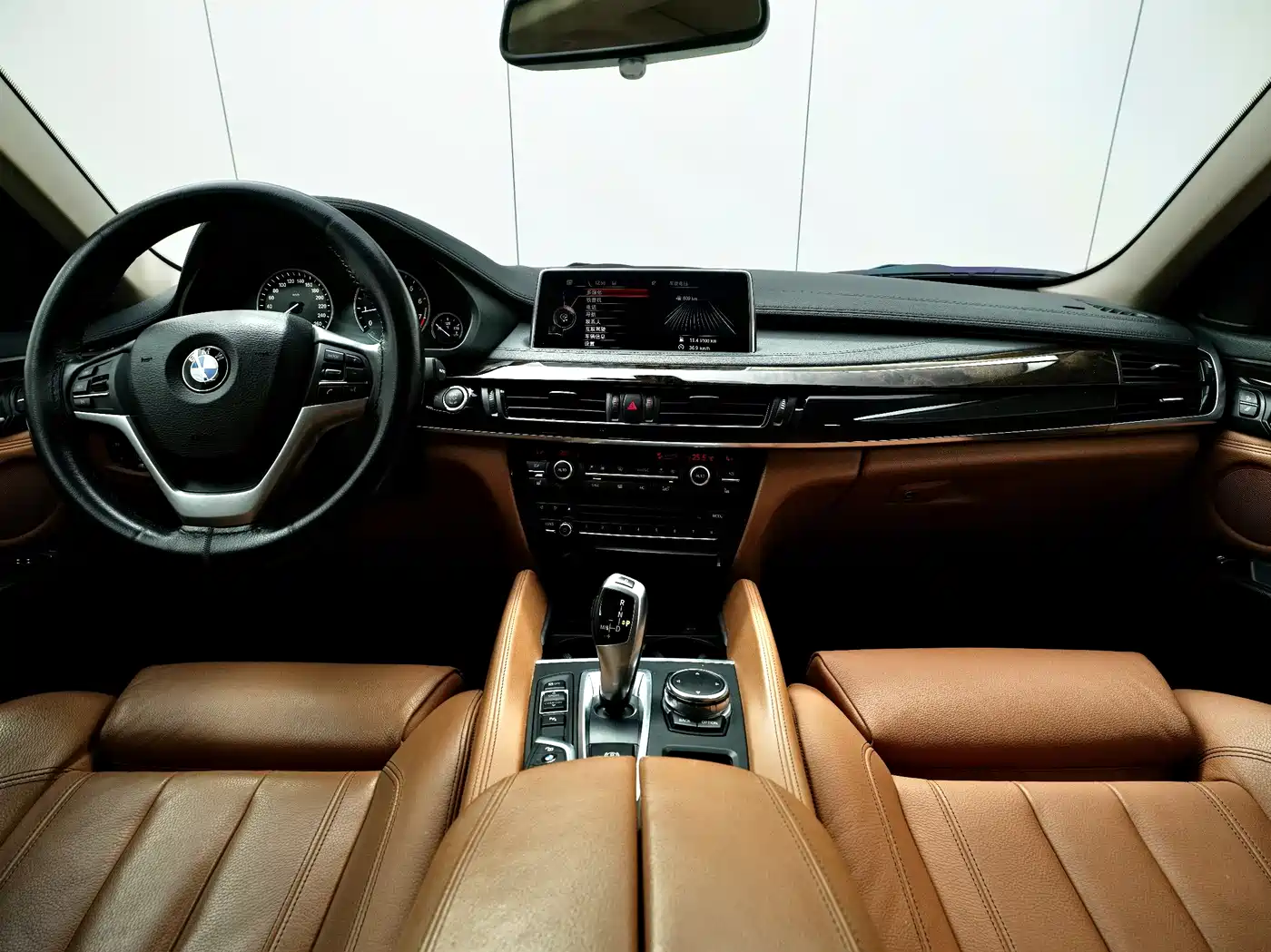 BMW X6 2017 xDrive28i фото 9