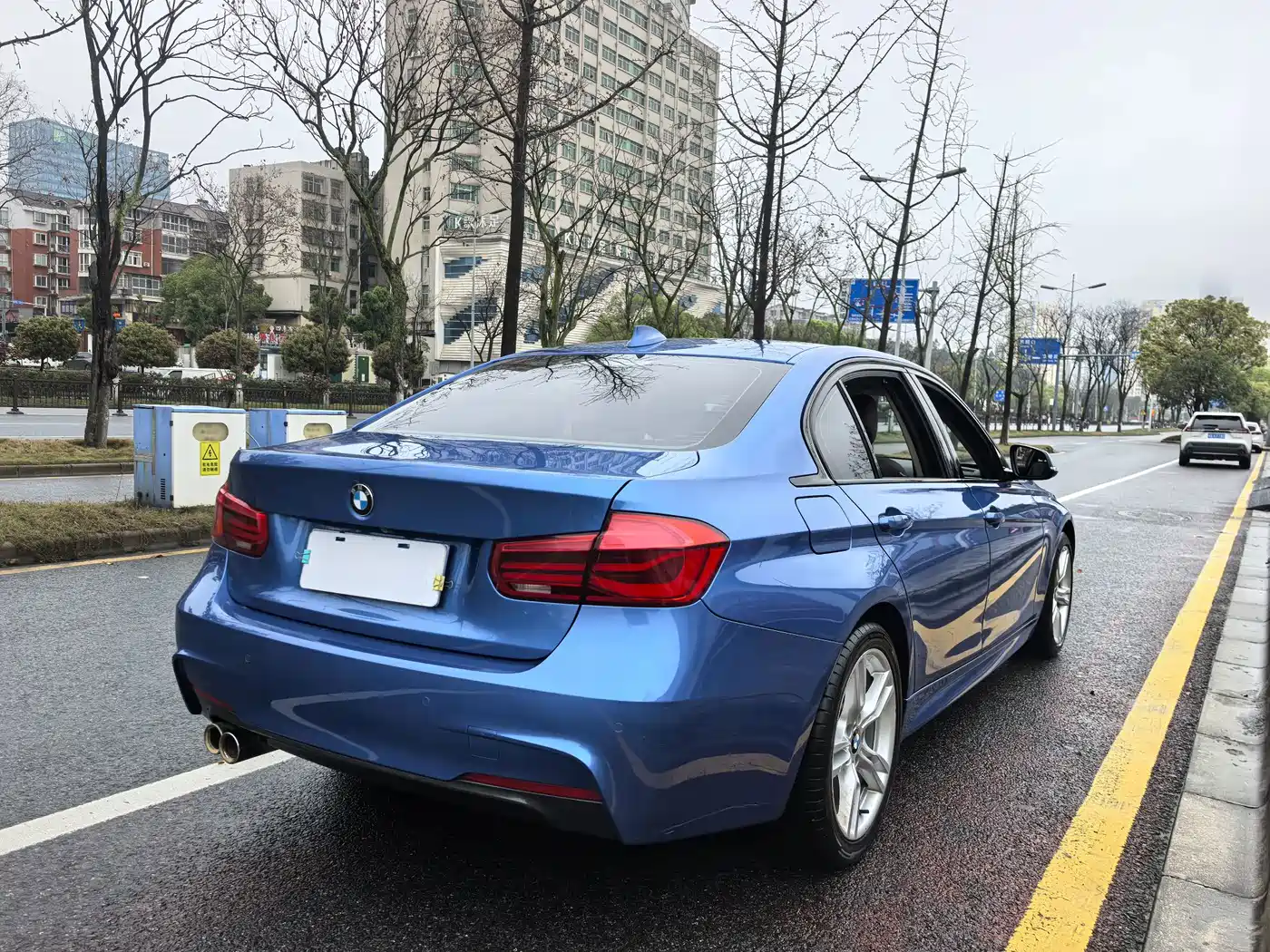 Фото 19 - BMW 3 Series