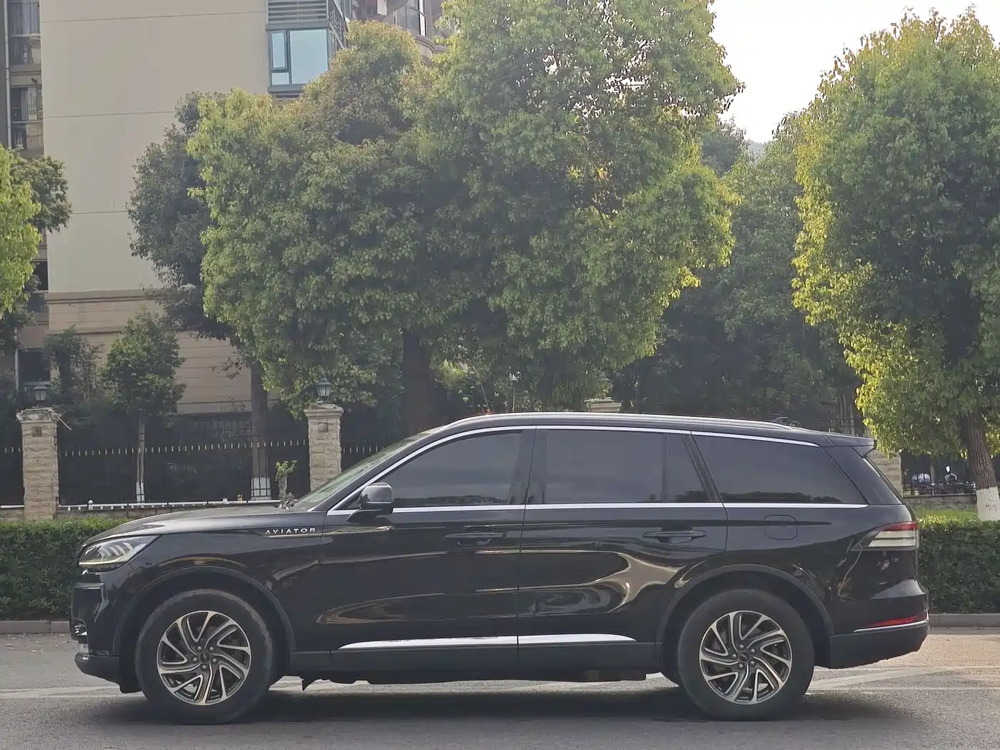 Lincoln Aviator (Import) 2020 2020 3.0T V6 AWD Premium Edition