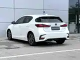 Фото 8 - Lexus CT