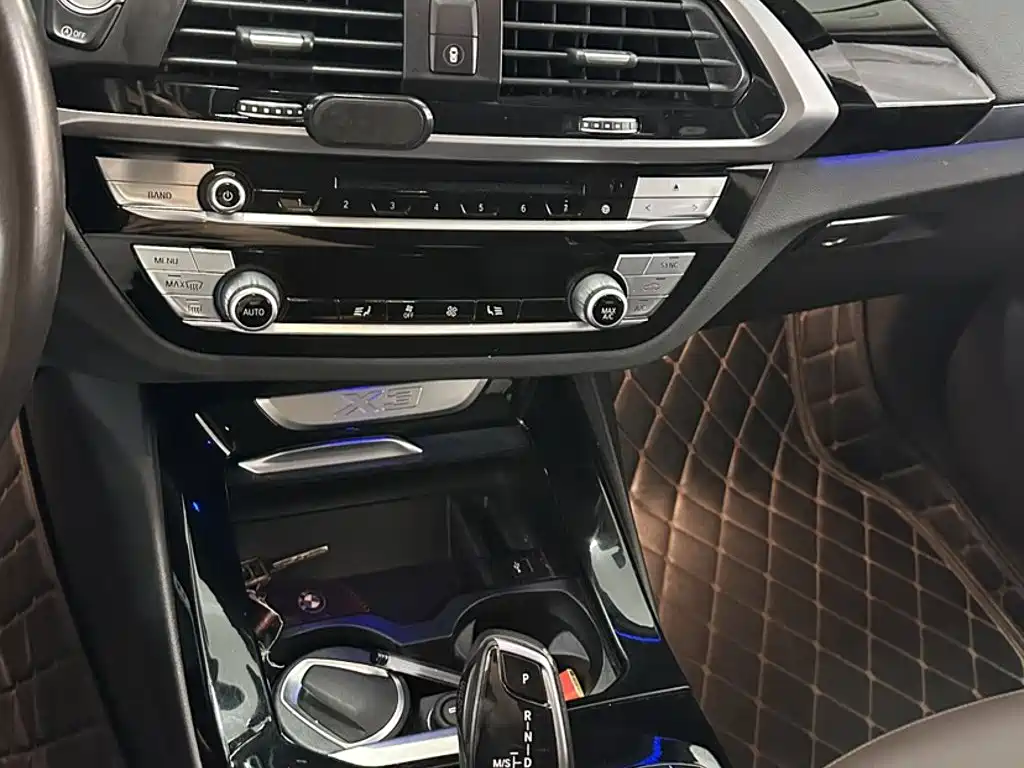 Фото 22 - BMW X3