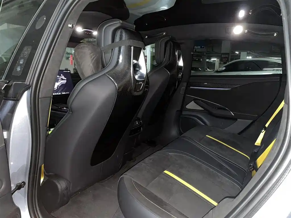 XIAOMI CAR XIAOMI SU7 ULTRA