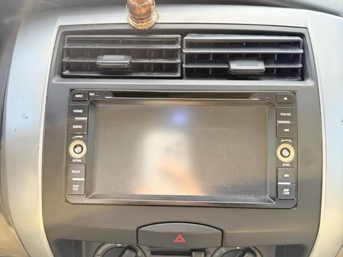 Nissan Livina 2014 2013 1.6XE CVT Comfort
