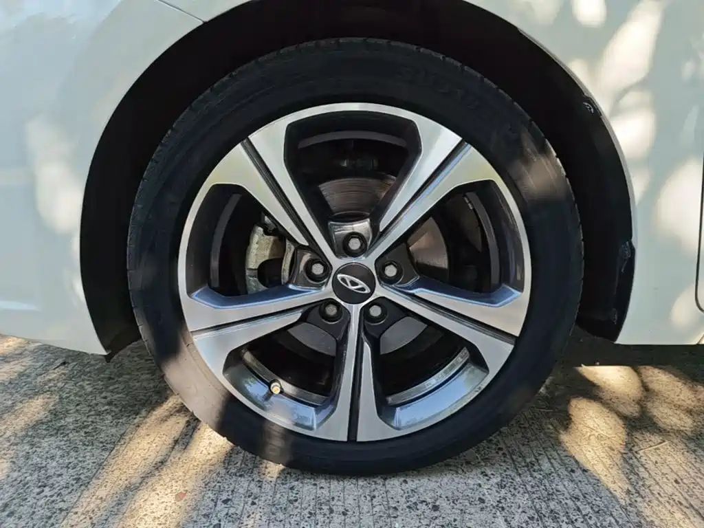 Фото 23 - Chery Arrizo 5