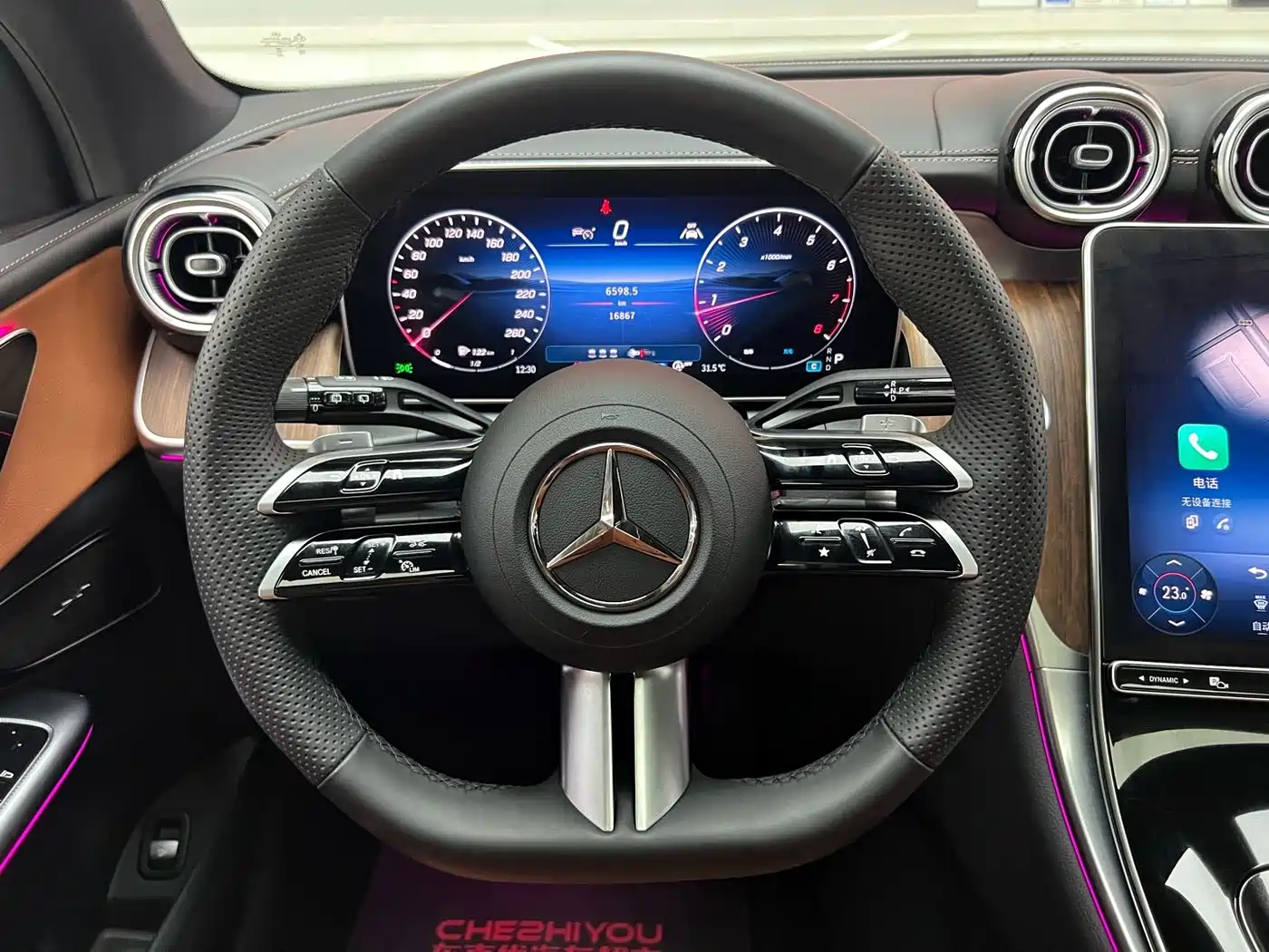 MERCEDES-BENZ GLC