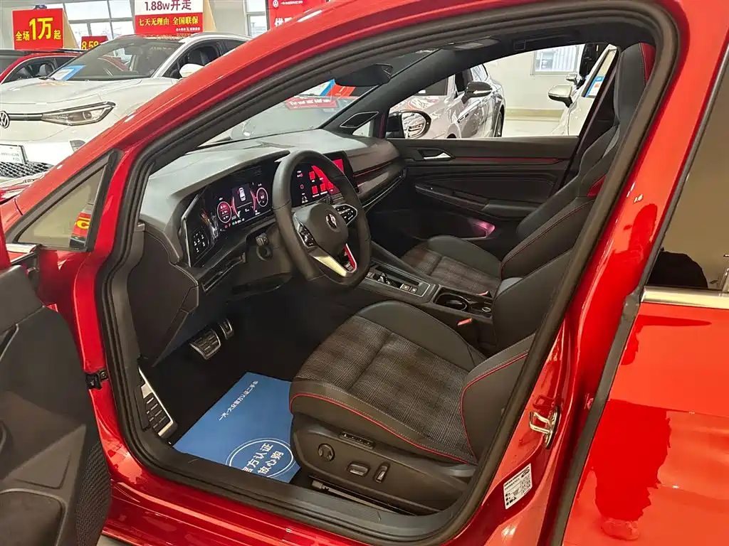 Volkswagen Golf GTI 2021 380TSI DSG GTI фото 30
