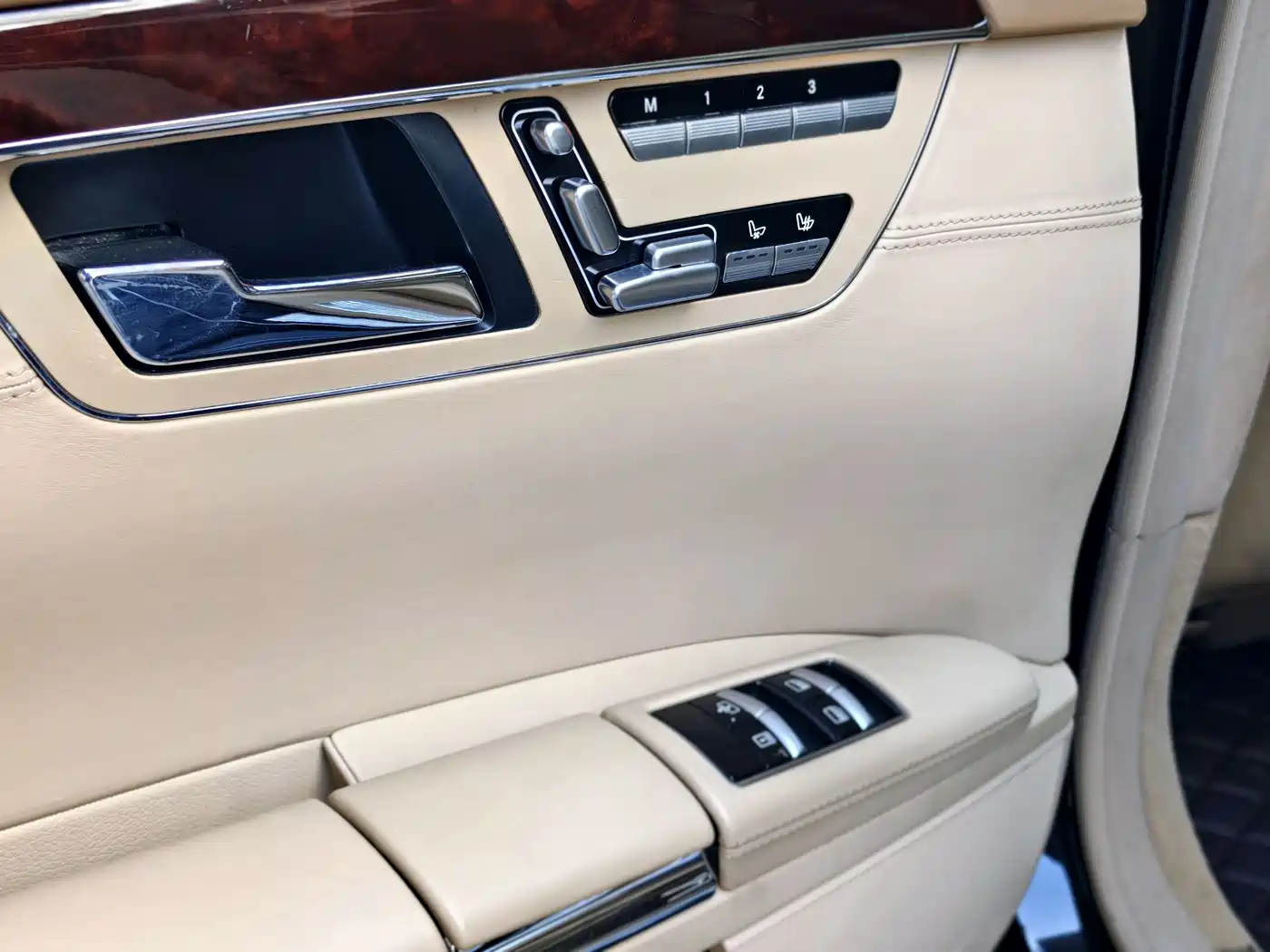 Mercedes-Benz S-Class 2011 S 500 L CGI 4MATIC фото 13