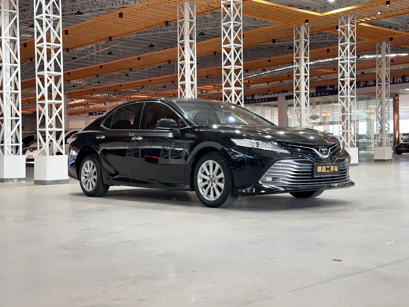 Toyota Camry 2018 2.0G Luxury Edition фото 3