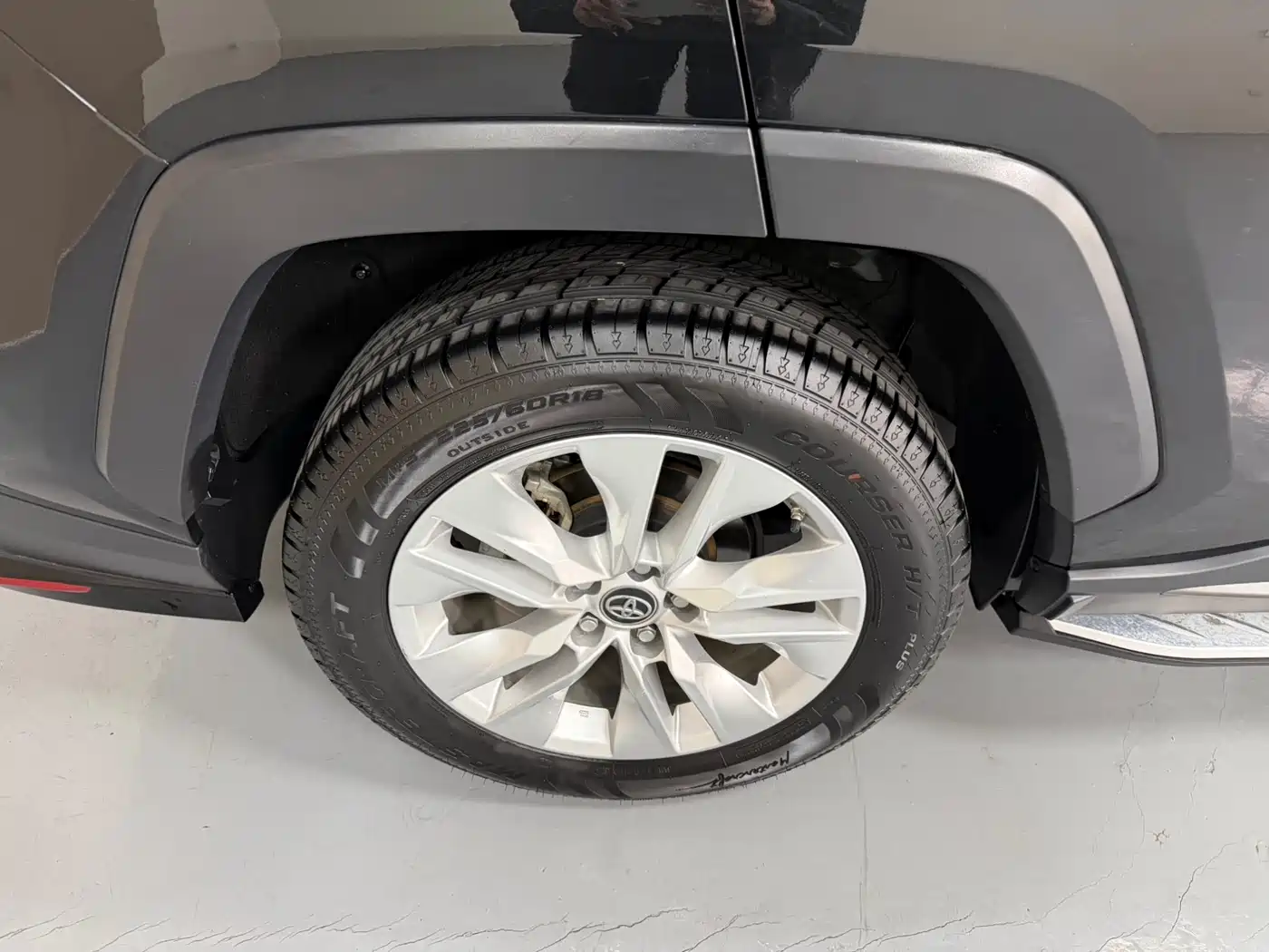 Toyota Wildlander 2022 2.0L CVT FWD Leading Edition фото 17