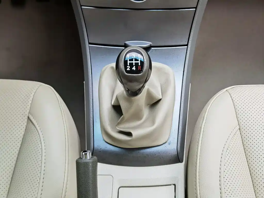 BYD L3 2012 2012 1.5L Manual Comfort