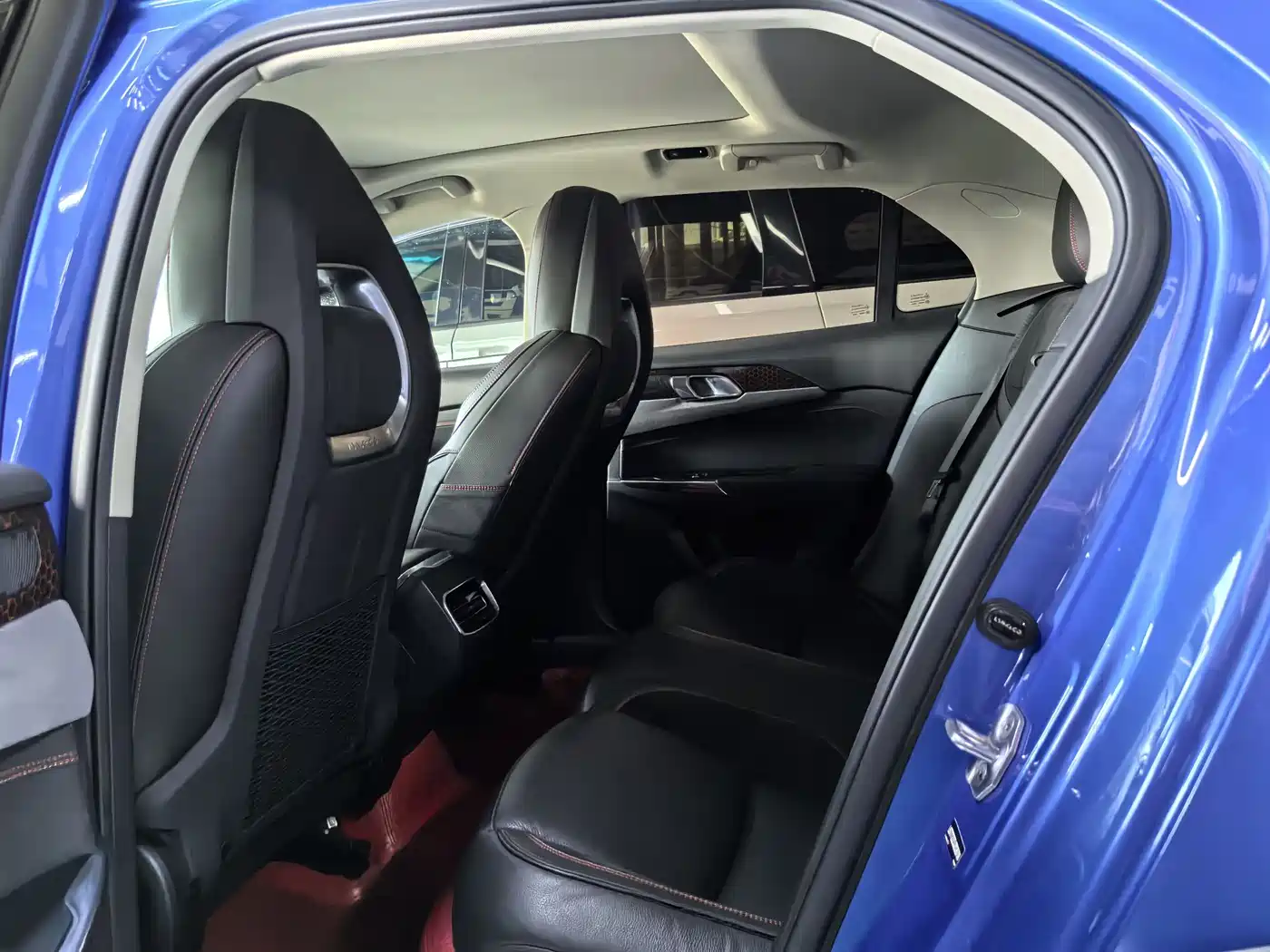 Lynk & Co 02 2018 Model 1.5T DCT 2WD Yao Pro Edition China V фото 9