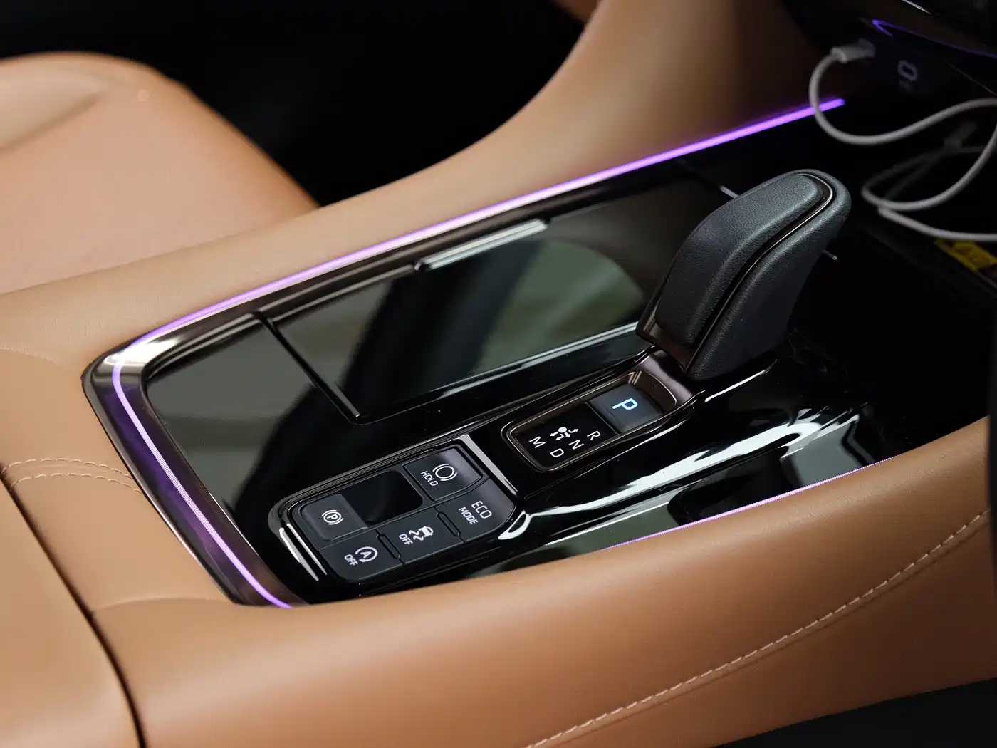 Toyota Vellfire 2025 Crown Hybrid 2.5L Ink Gold Executive Edition фото 8