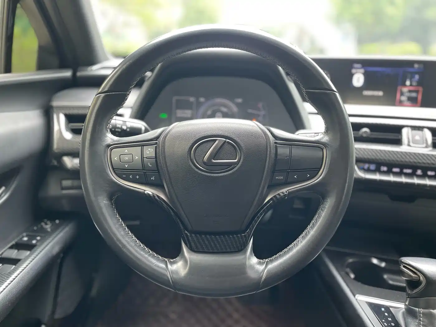 Lexus UX 2019 260h Explorer Fun Edition (China V) фото 14