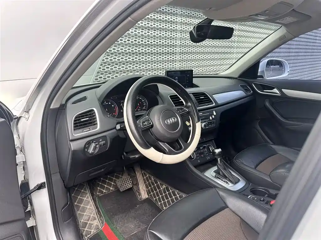 Фото 12 - Audi Q3