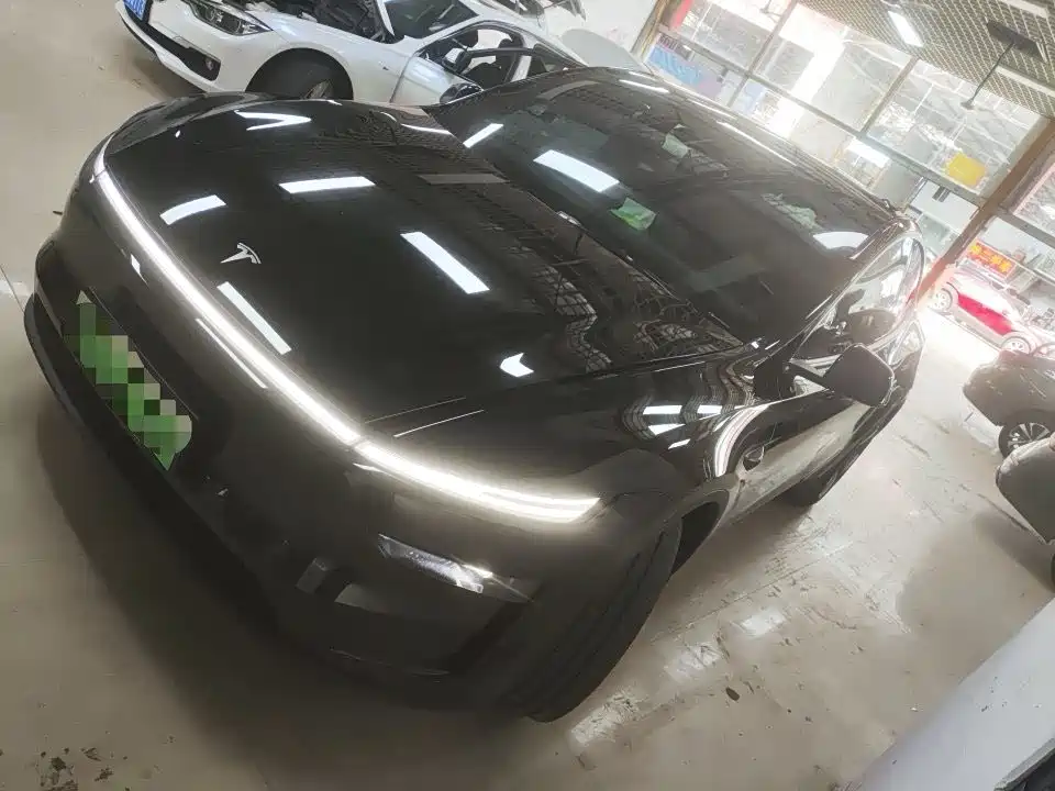 Tesla Model Y 2026 2026 Rear-Wheel Drive