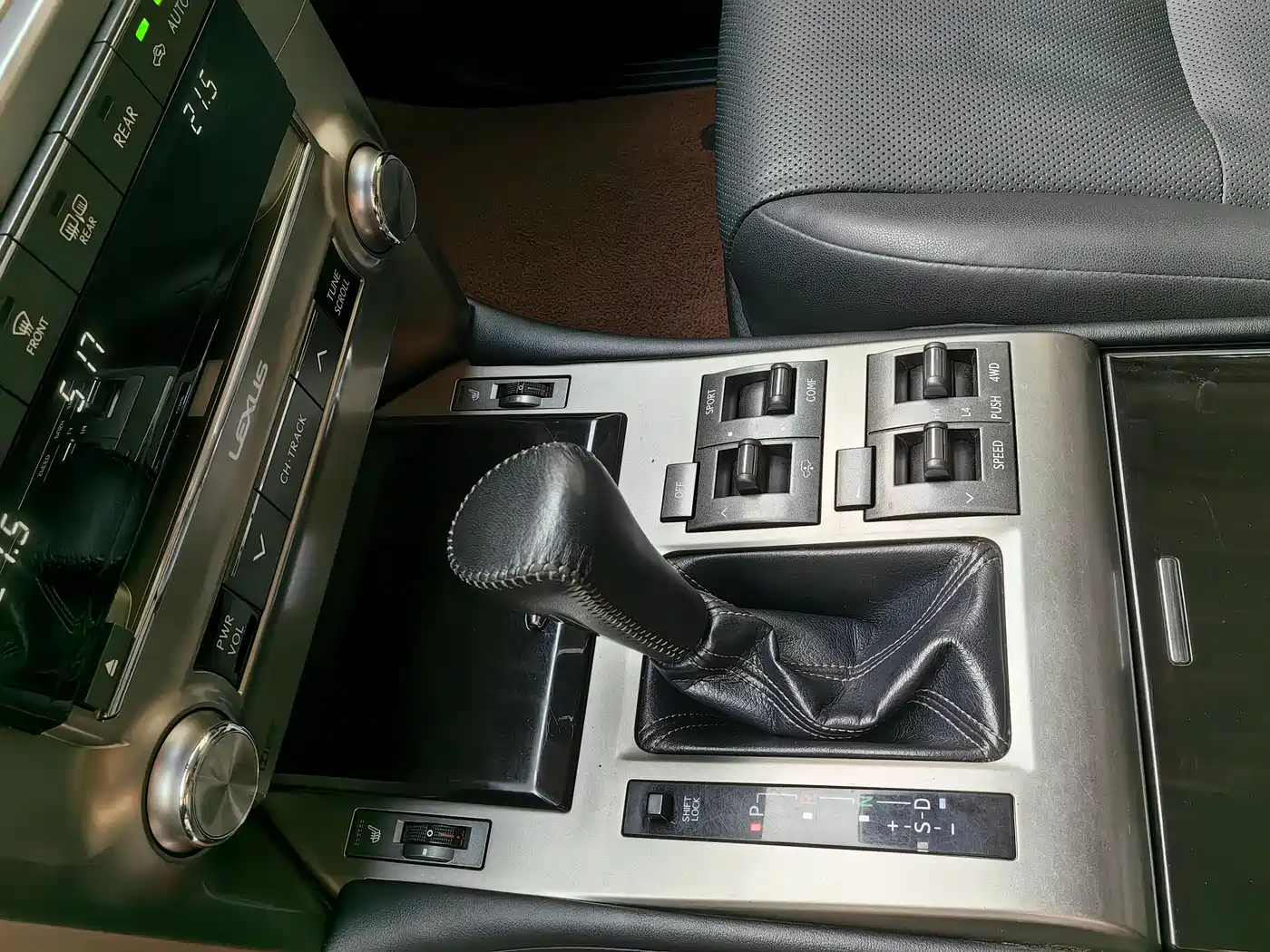 Lexus GX 2014 400 Luxury Edition фото 25