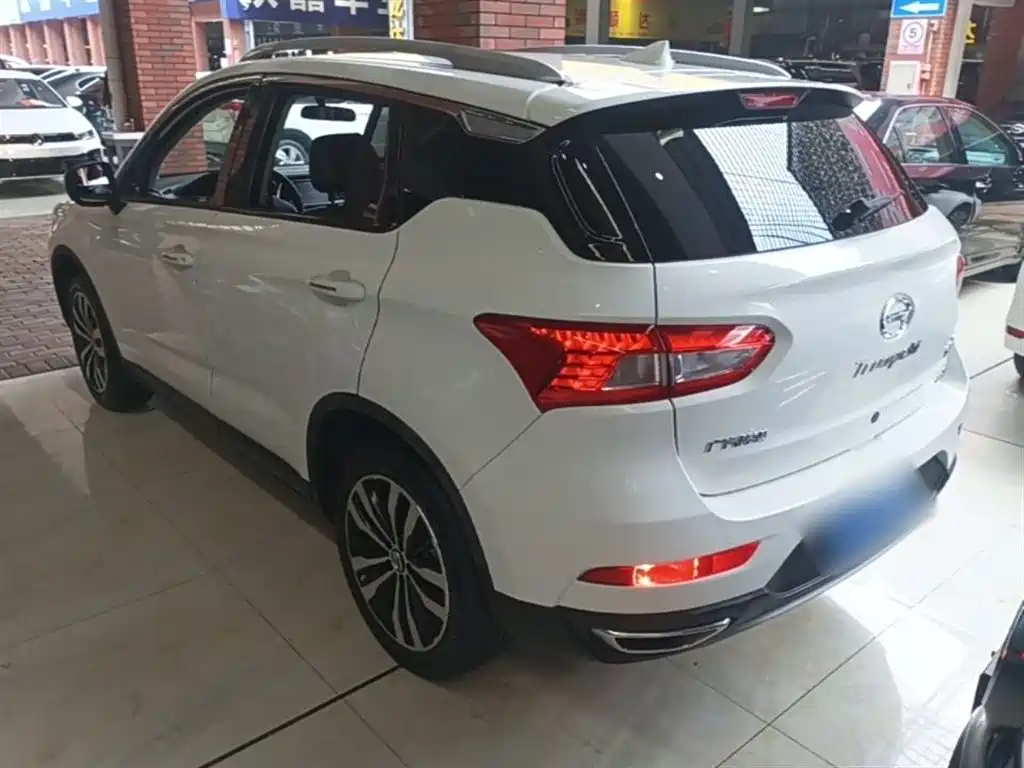 GAC Trumpchi Trumpchi GS4 2017 235T Automatic 2WD Luxury Smart Connected Edition фото 5