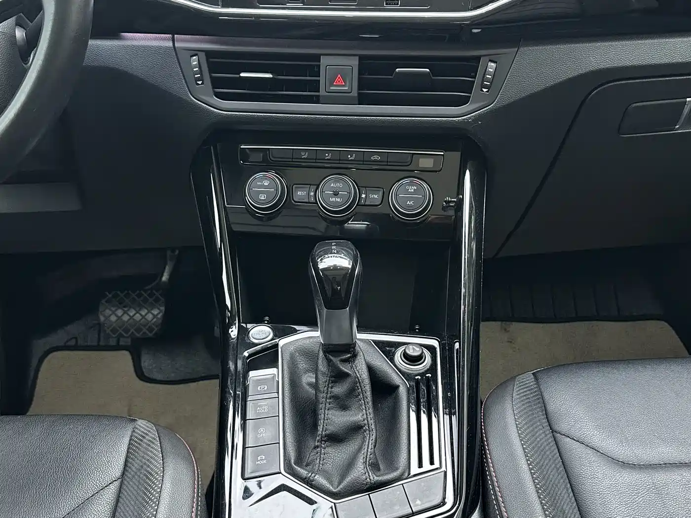 Volkswagen Tayron 2019 330TSI 2WD Luxury China VI фото 10