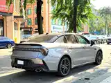 Photo 10 - Lynk & Co 03