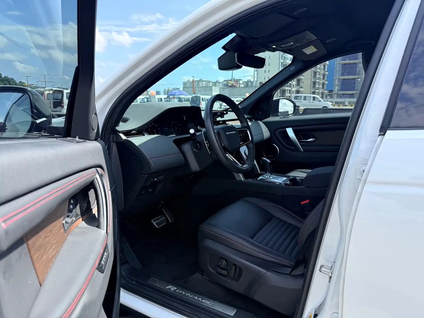 Land Rover Discovery Sport 2023 249PS R-Dynamic SE Performance Technology Version фото 9