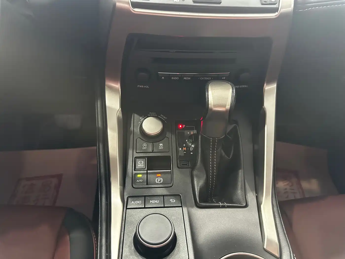 Lexus NX 2016 200 AWD F Sport фото 11