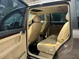 Фото 11 - Volkswagen Touran