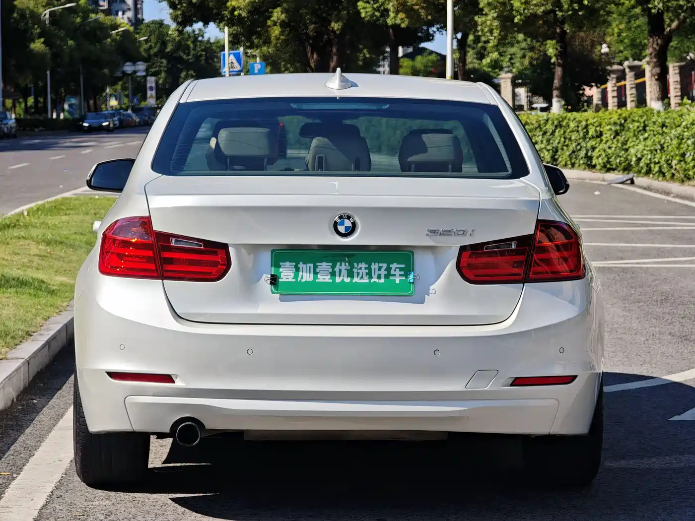 BMW 3 Series (Import) 2012 2013 320i Sport Design Package